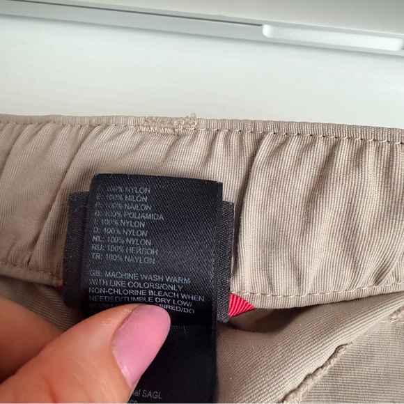 The North Face Nylon Convertible Hiking Pants - Picture 8 of 10